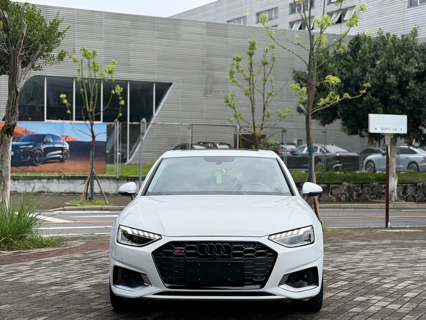 Audi A4L 2020 40 TFSI Fashion Elegance фото 2