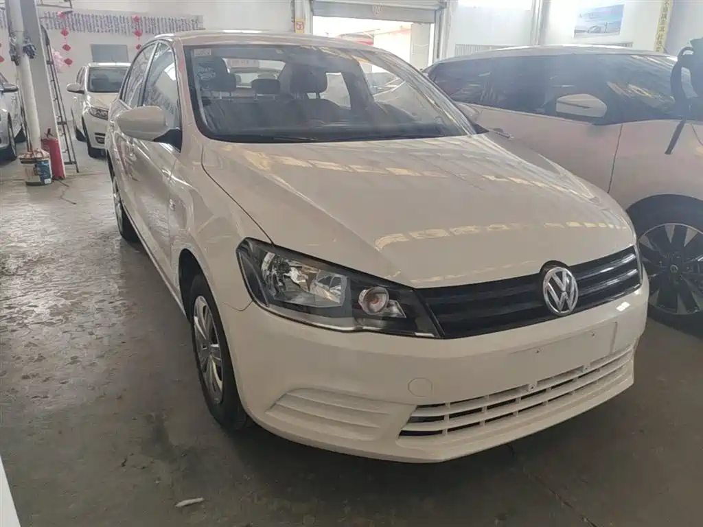 Volkswagen Jetta 2015 1.6L Manual Trend фото 4