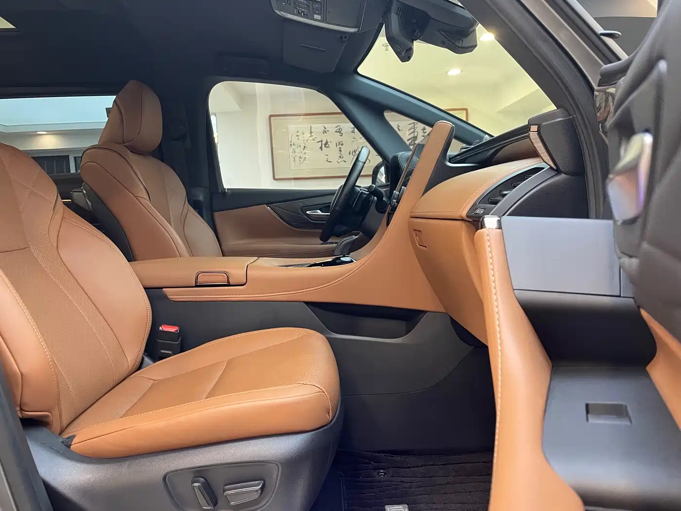 Toyota Vellfire 2024 Crown Hybrid 2.5L Premium Edition фото 11
