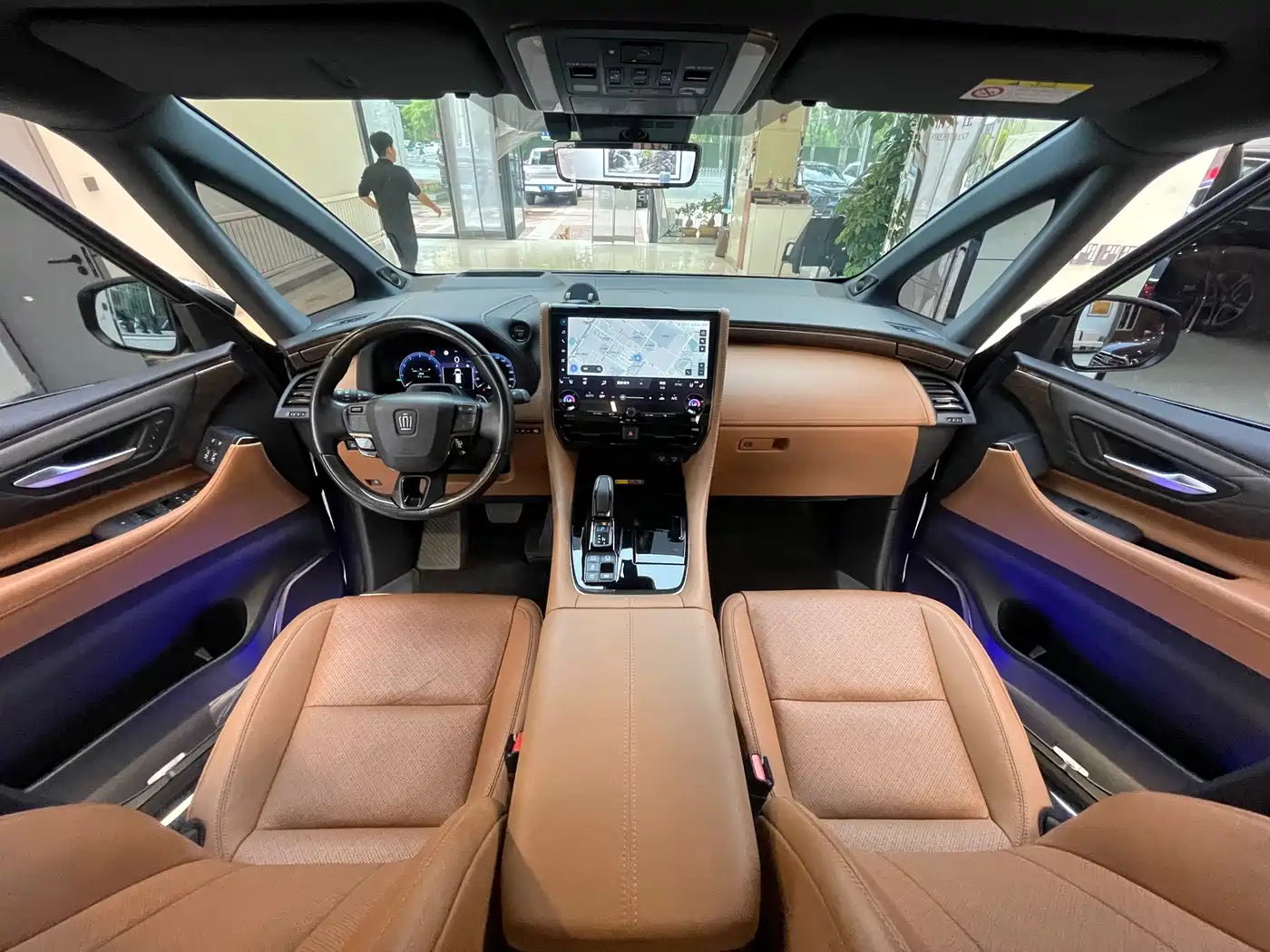 Toyota Vellfire 2024 Crown Hybrid 2.5L Premium Edition фото 21