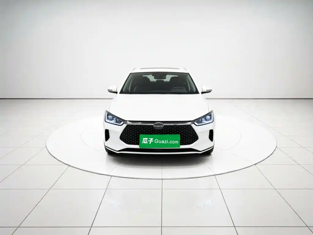 Фото 2 - BYD e2