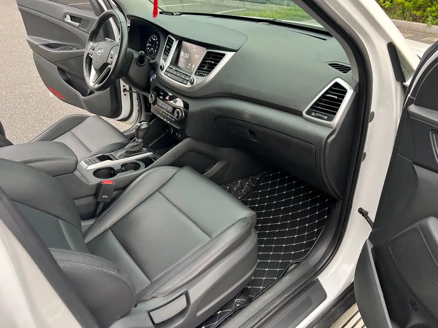Hyundai Tucson 2015 1.6T Dual Clutch 2WD Smart фото 11