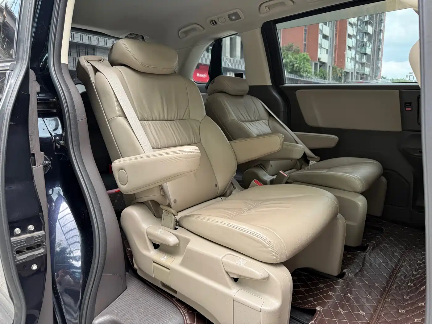 Honda Odyssey 2018 2.4L Luxury Edition фото 13