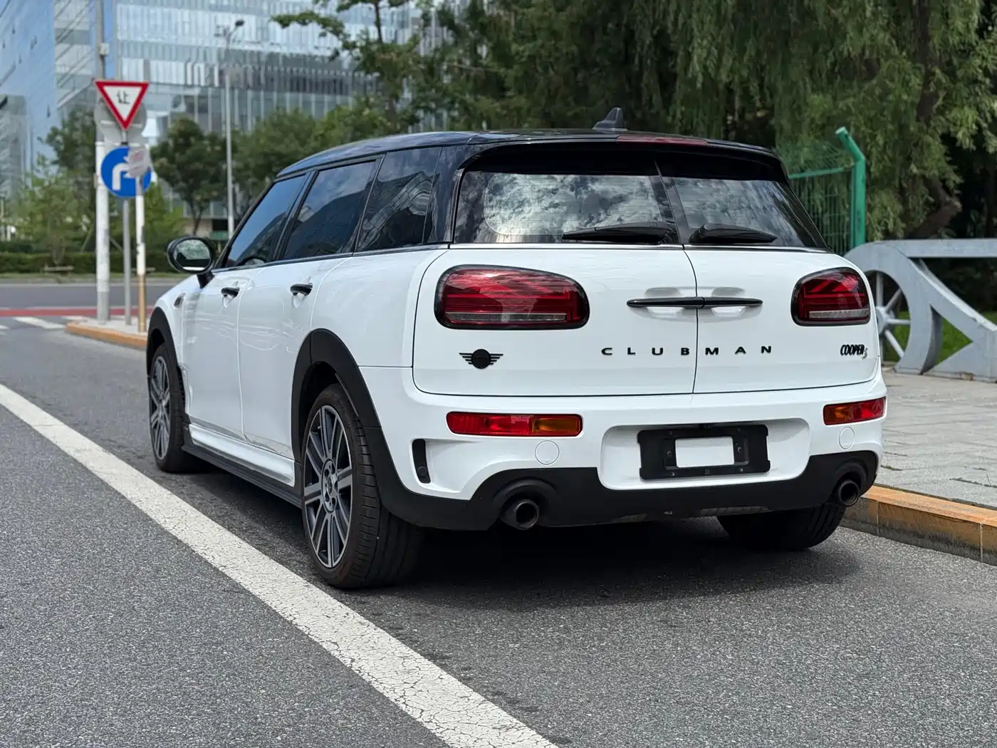 Photo 6 - MINI CLUBMAN