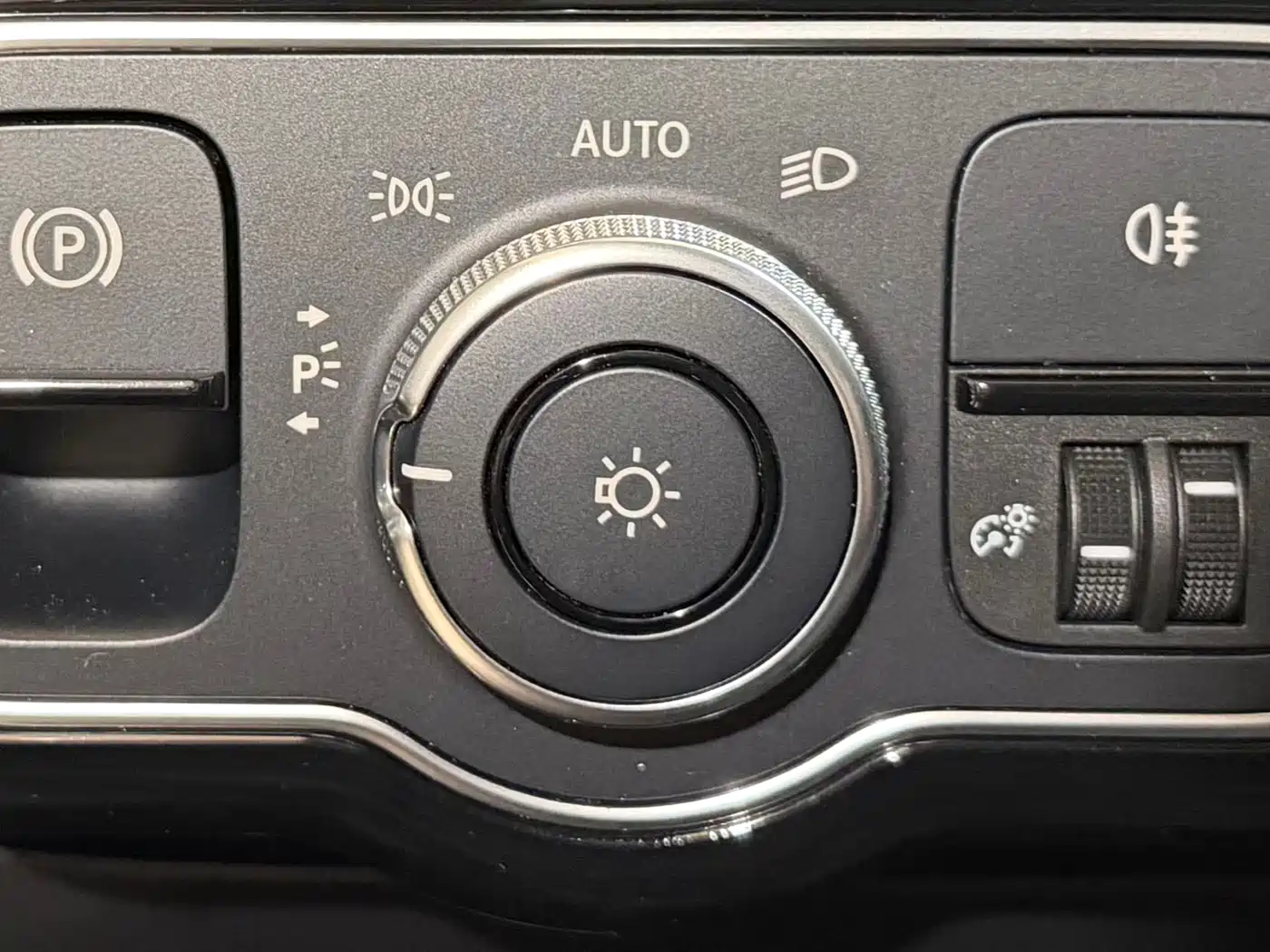 Mercedes-Benz A-Class 2022 A 180 L Sport Sedan фото 21