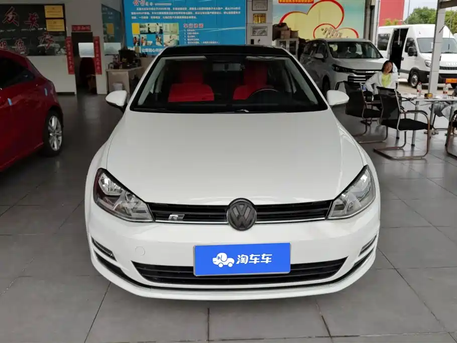 Volkswagen Golf 2016 230TSI Automatic Comfort фото 2