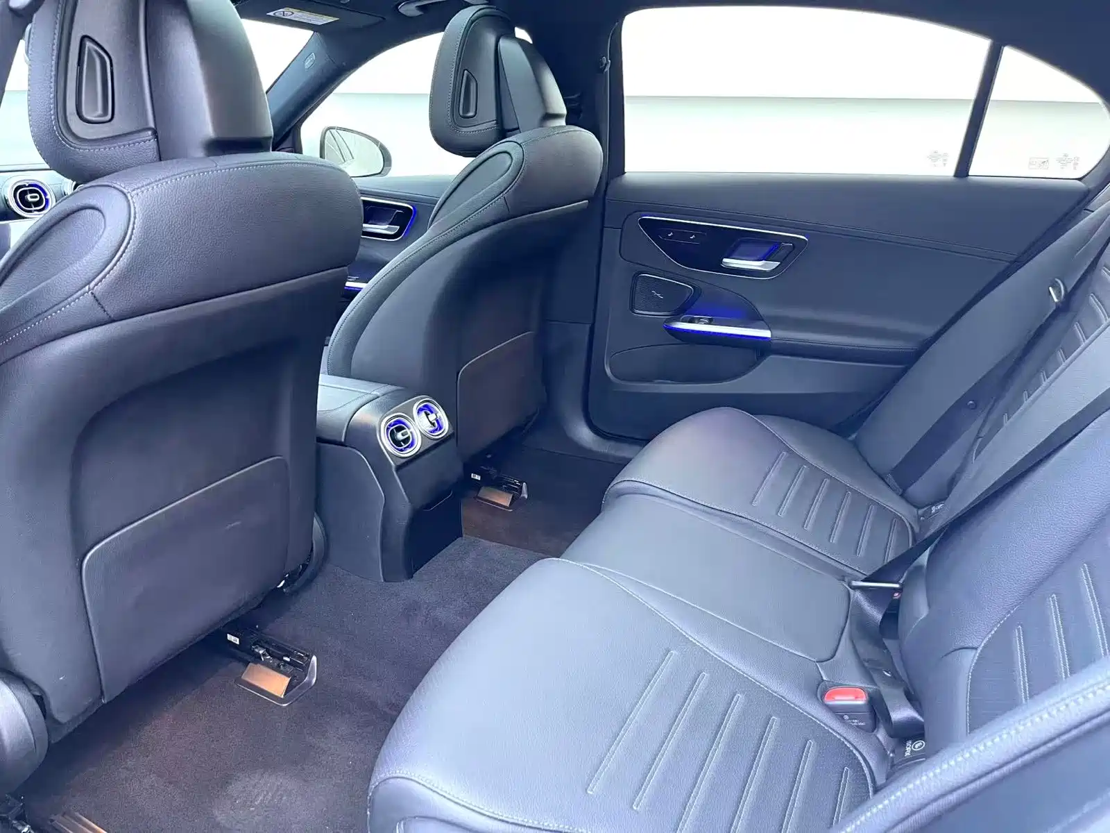 Фото 6 - Mercedes-Benz C-Class