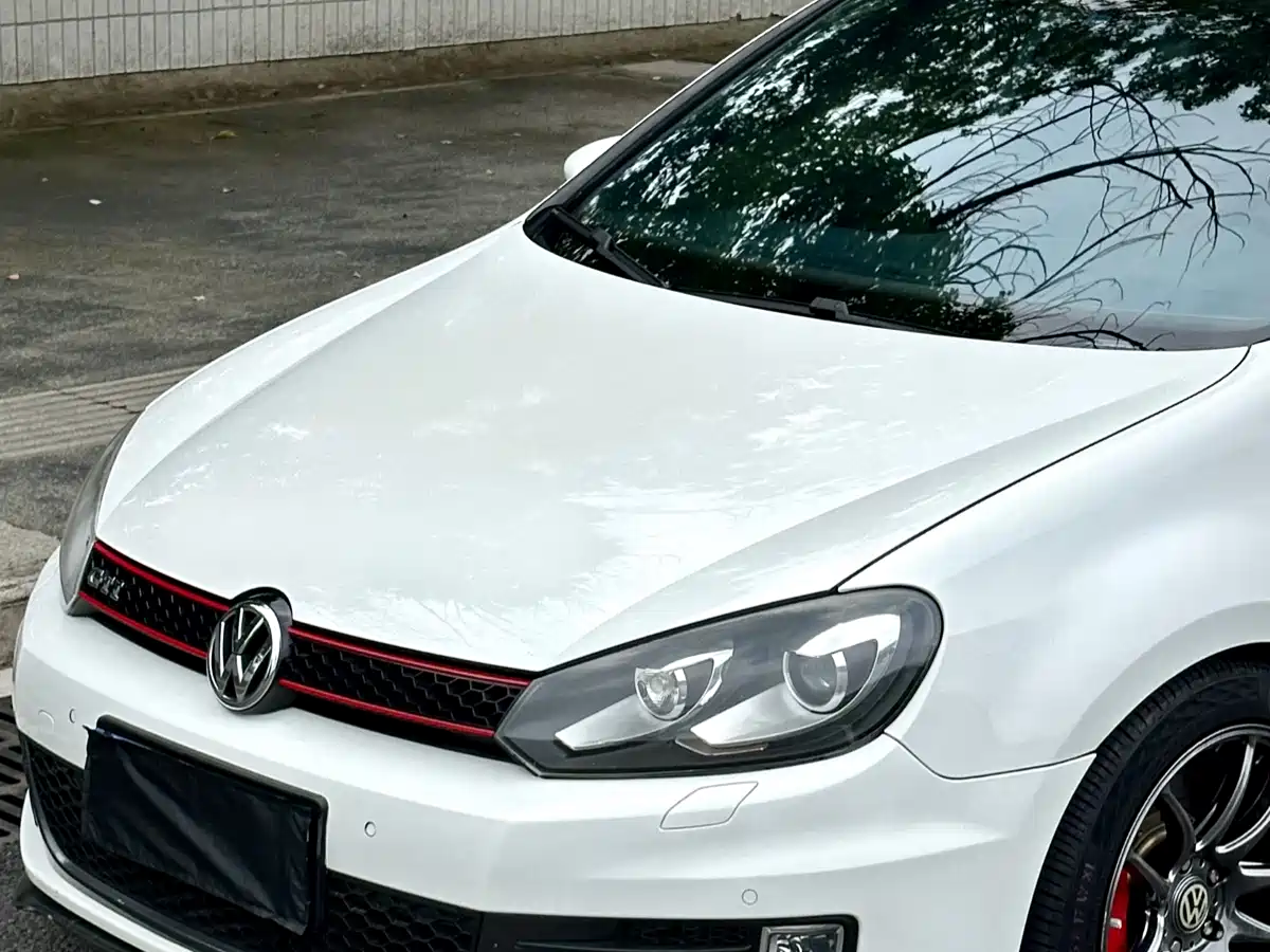 Volkswagen Golf GTI 2012 2.0TSI GTI фото 2