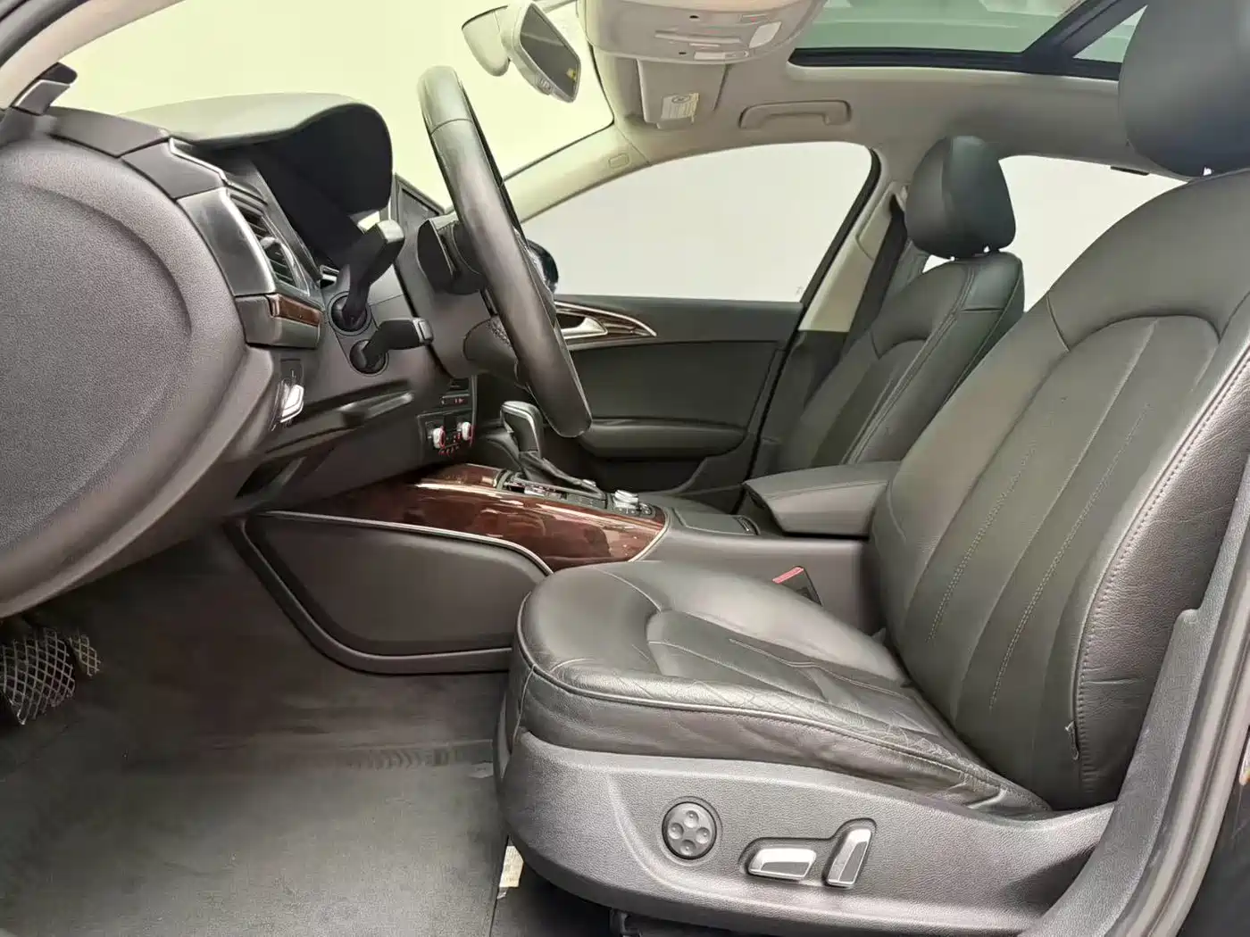 Audi A6L 2016 30 FSI Comfort фото 4