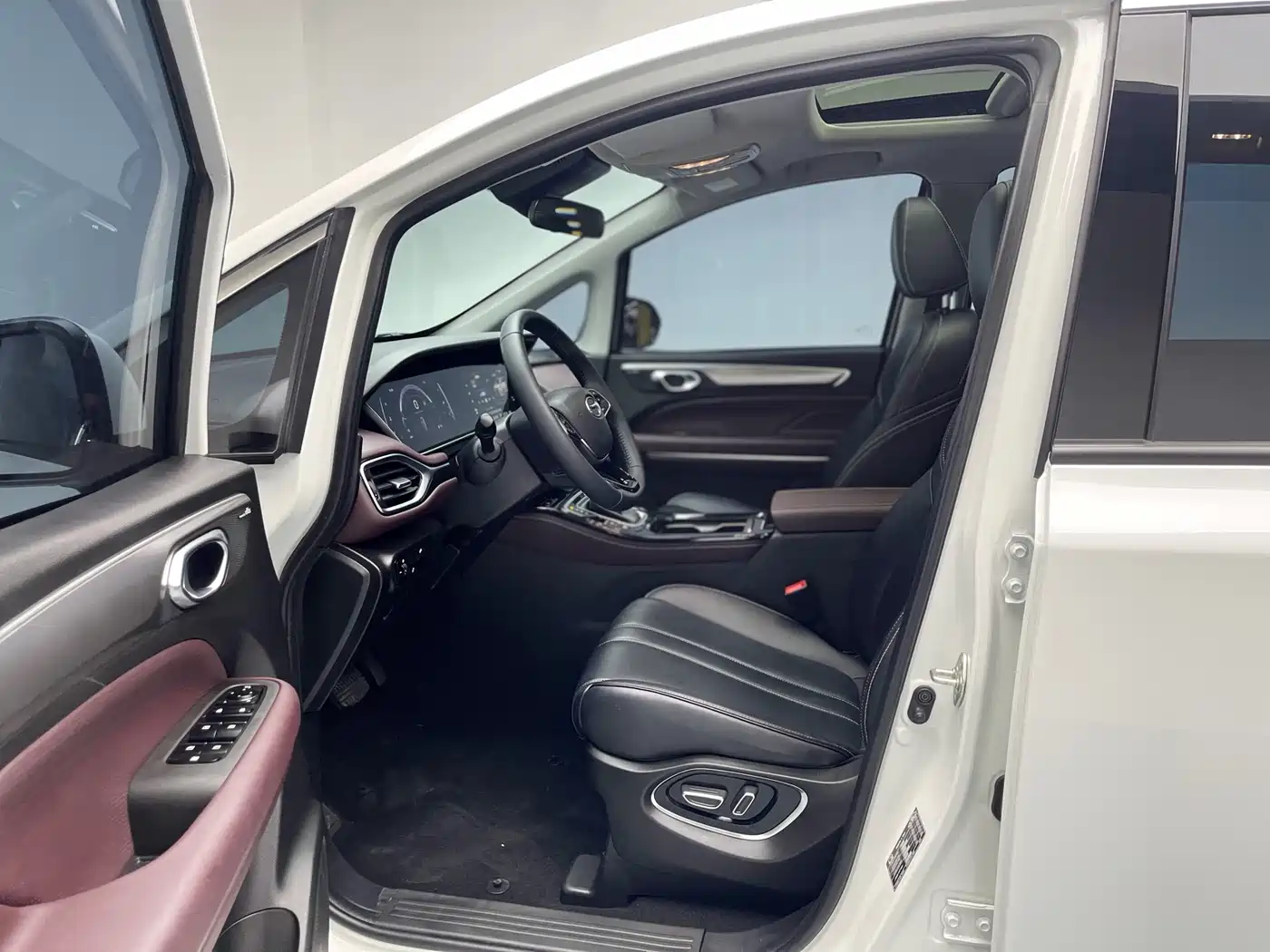 GAC Trumpchi Trumpchi M6 2023 PRO 270T DCT Luxury Edition фото 23