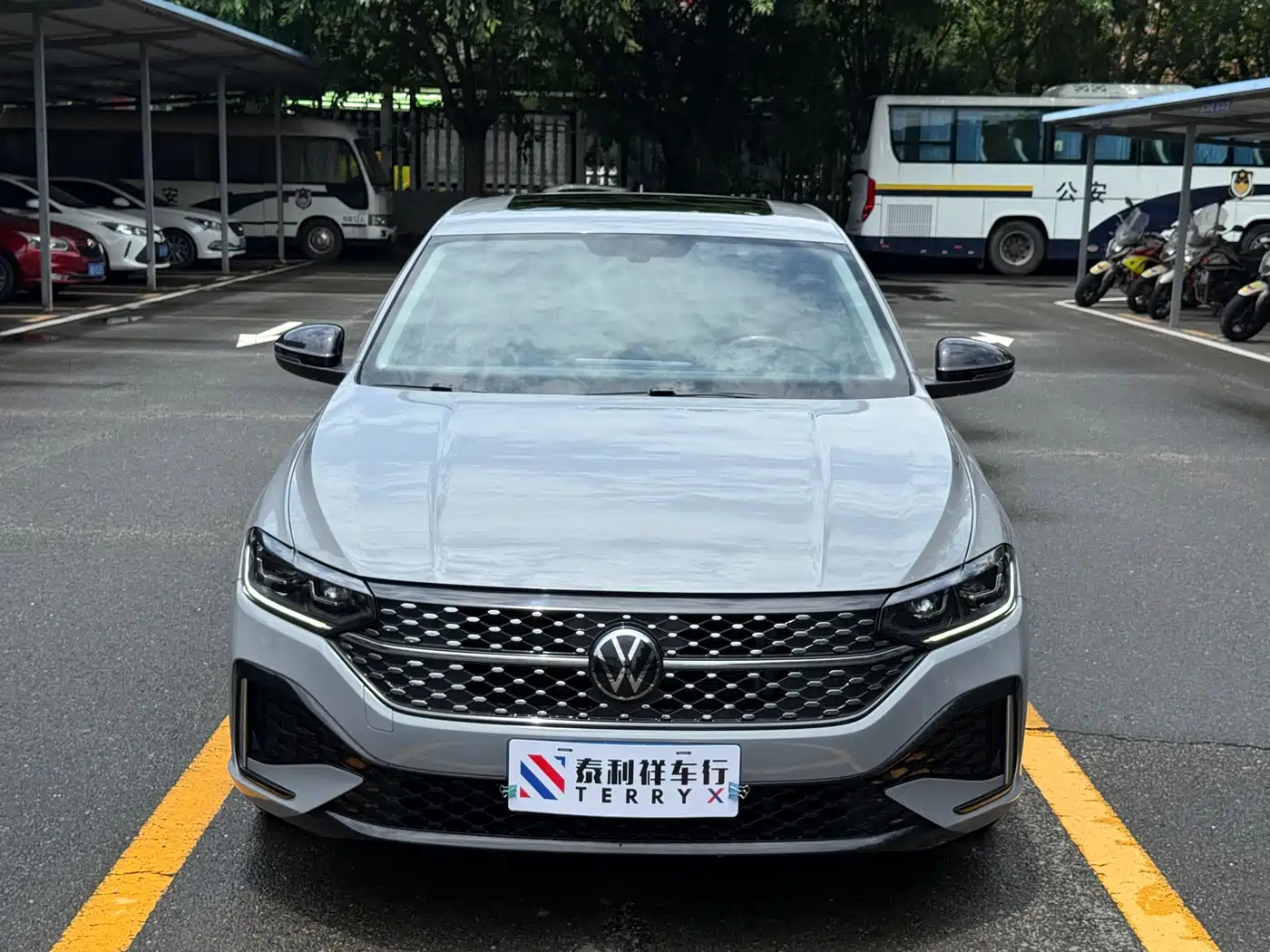 Volkswagen Lavida 2023 280TSI DSG Starlight Comfort Edition фото 2
