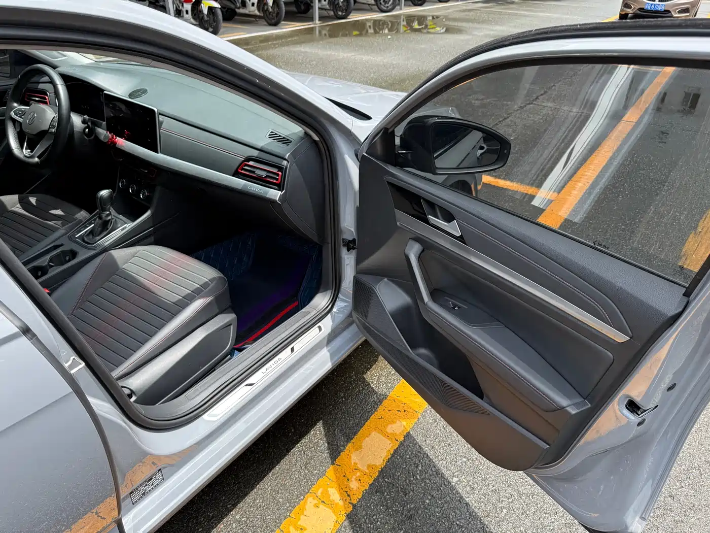 Volkswagen Lavida 2023 280TSI DSG Starlight Comfort Edition фото 12