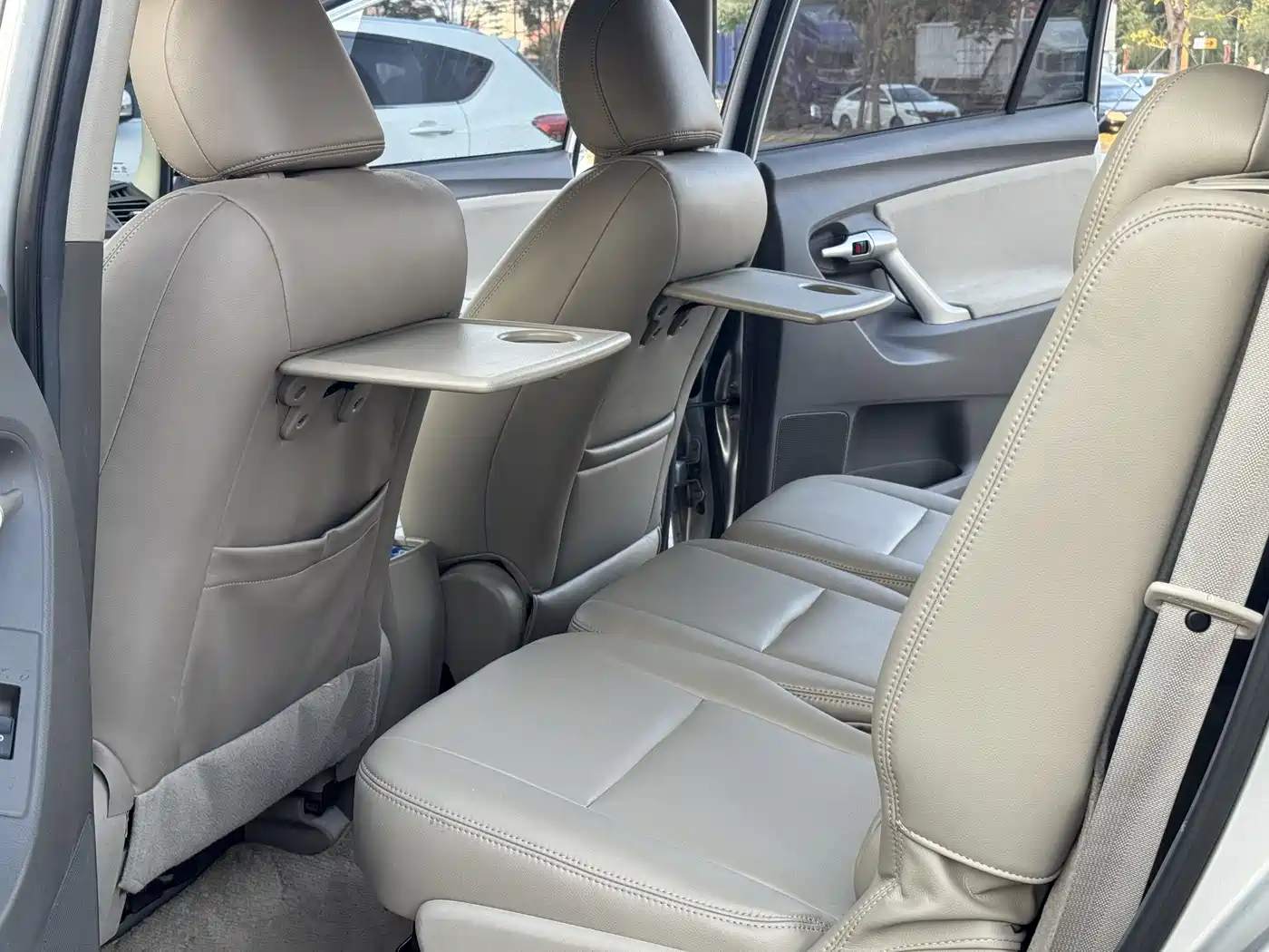 Toyota E'Z 2012 180G CVT Comfort Multi-function Edition фото 28