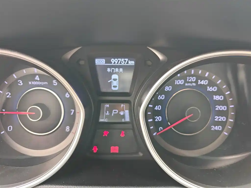 Hyundai Langdong 2015 1.6L Auto Premium фото 8