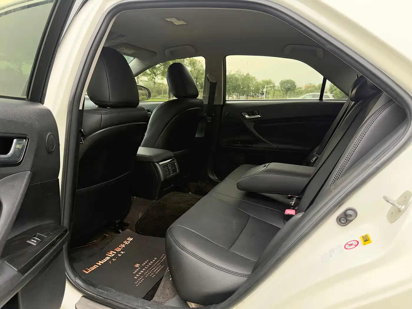 Toyota Reiz 2010 2.5S Elegance Elite Edition фото 20