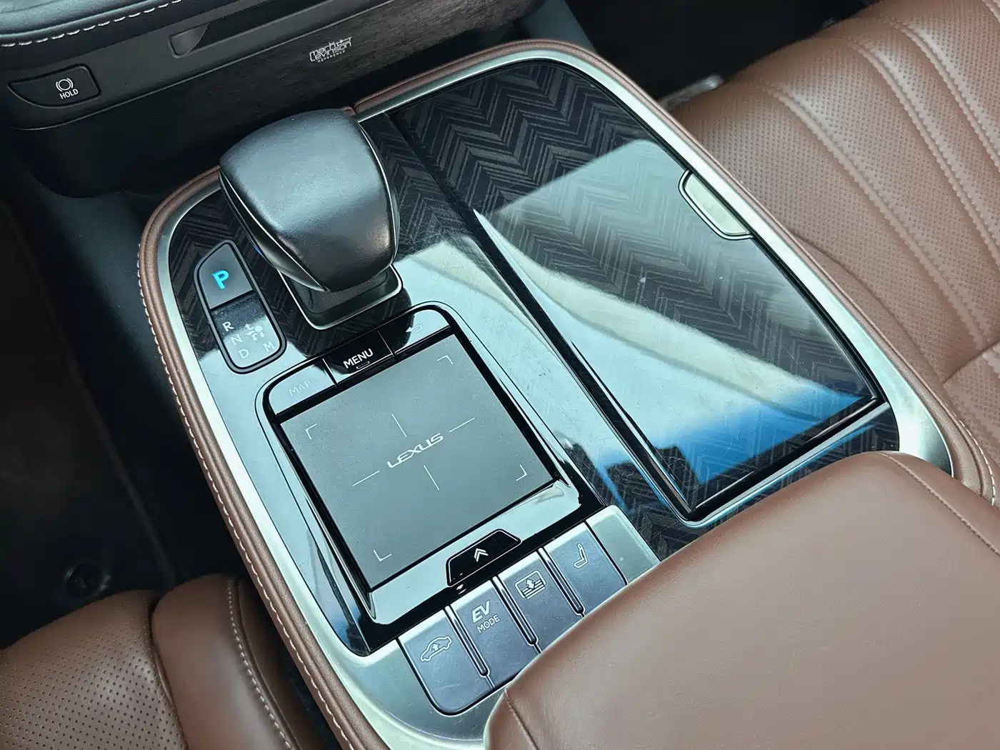 Lexus LS 2018 500h Executive Edition China V фото 6