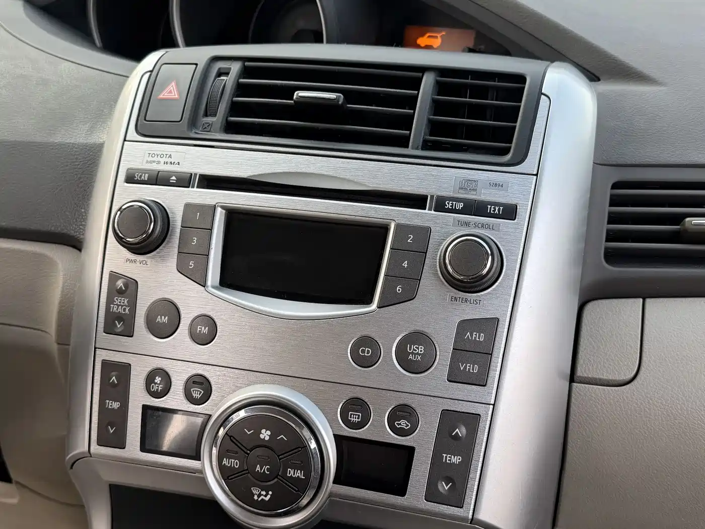 Toyota E'Z 2012 180G CVT Comfort Multi-function Edition фото 32