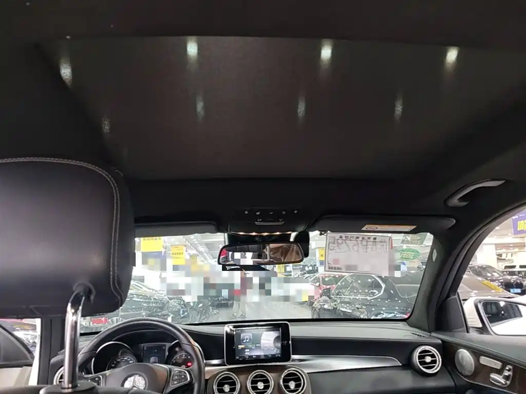Mercedes-Benz GLC 2018 GLC 300 4MATIC Dynamic фото 18