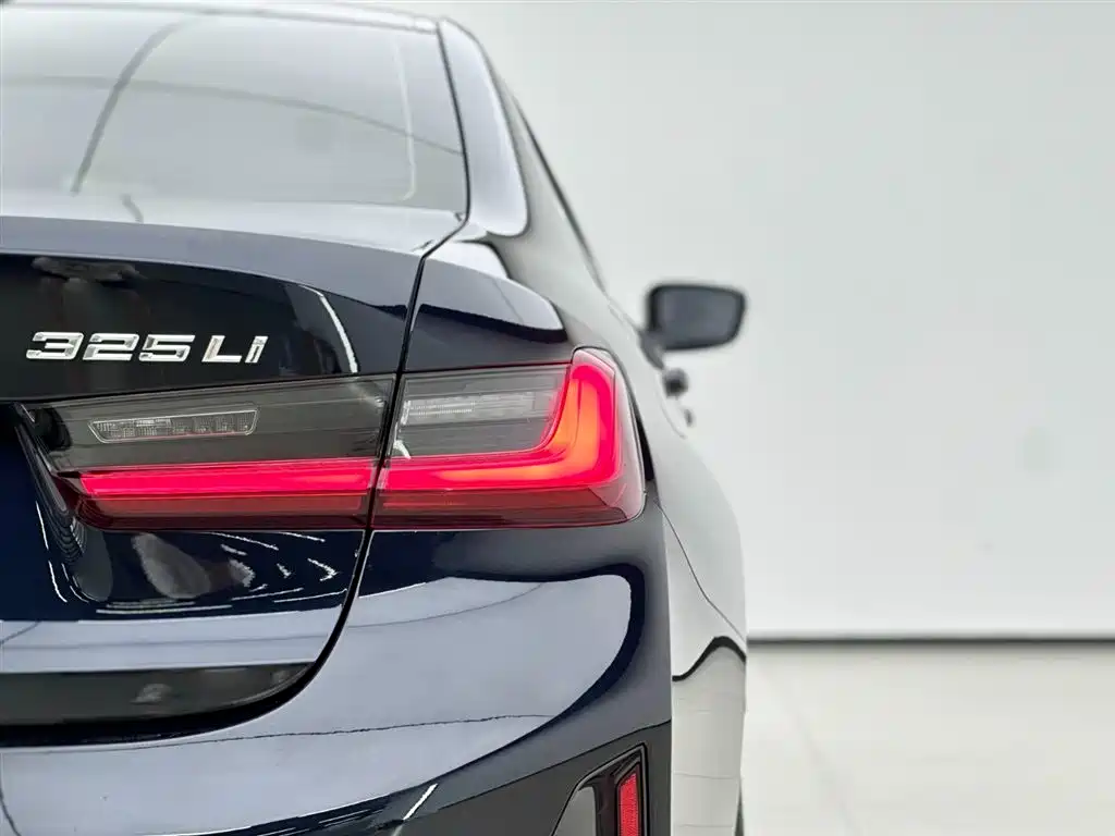 BMW 3 Series 2024 325Li M Sport Package фото 16