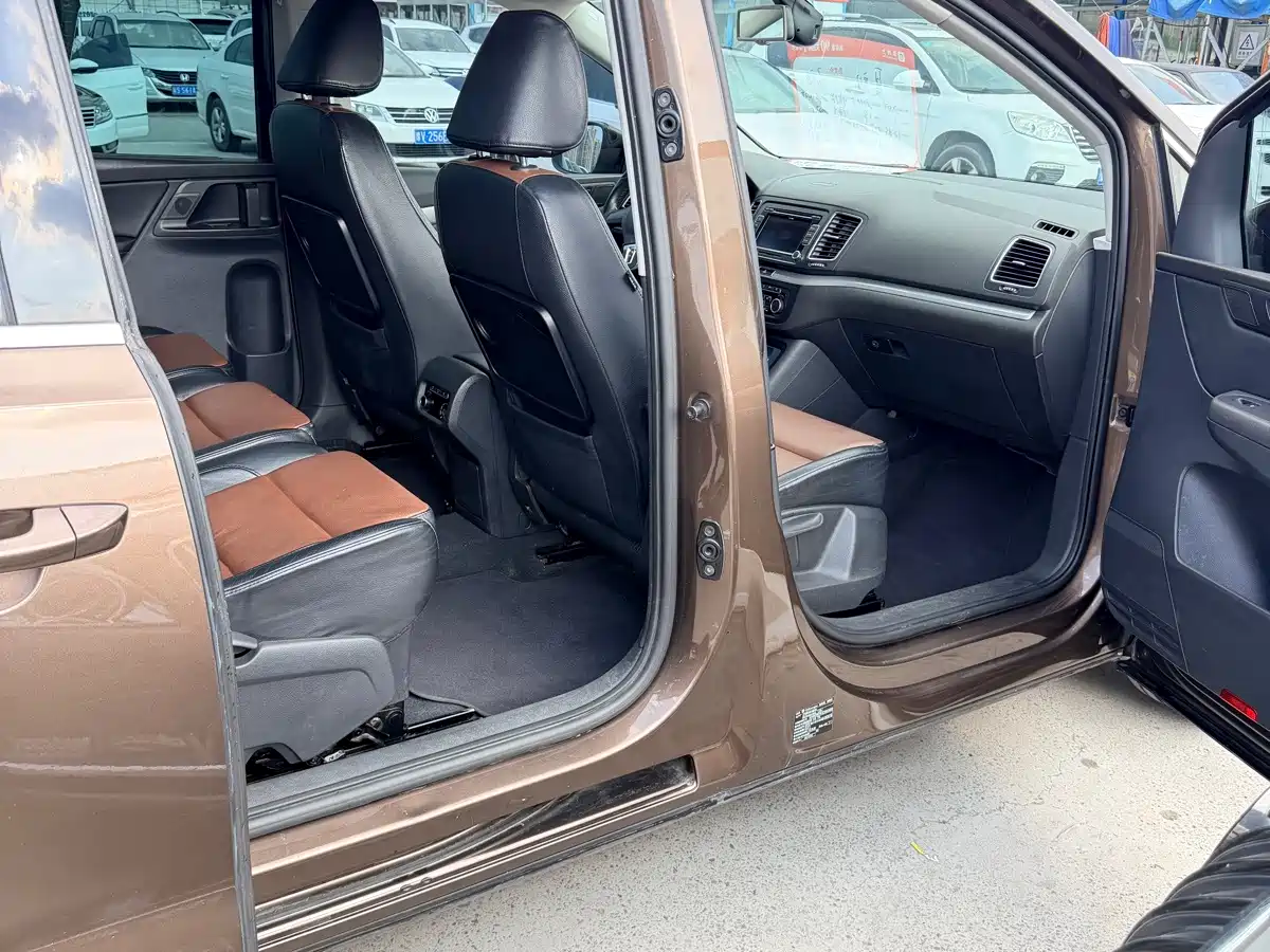 Volkswagen Sharan 2012 2012 2.0TSI Comfort Euro IV
