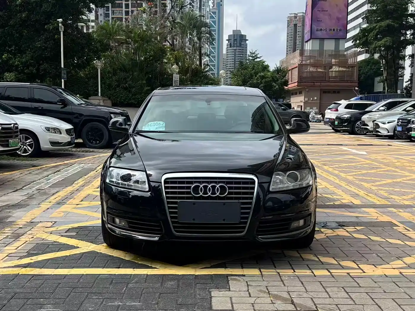 Audi A6L 2010 2.0 TFSI Automatic Standard фото 2