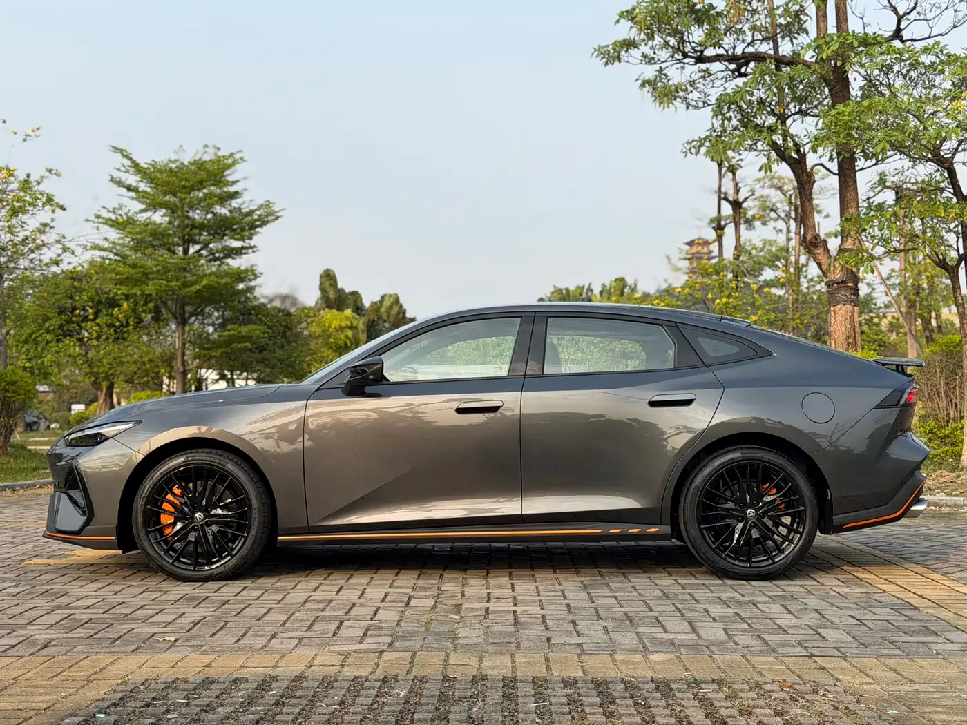 CHANGAN UNI-V