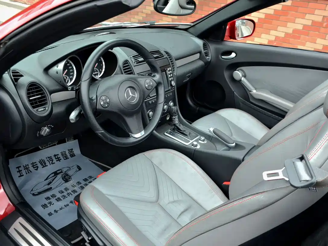 Mercedes-Benz SLK-Class 2010 Model SLK 200K Grand Edition фото 10