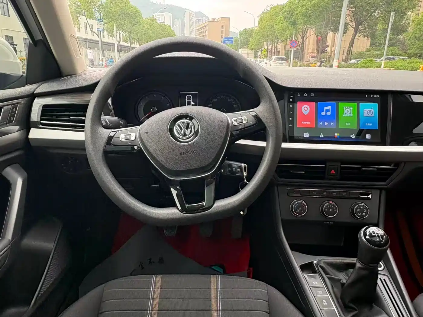 Volkswagen Lavida 2019 1.5L Manual Comfort Edition China VI фото 16