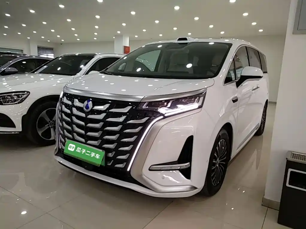 Denza D9 2025 DM-i Smart Drive Edition 1020 AWD Prestige