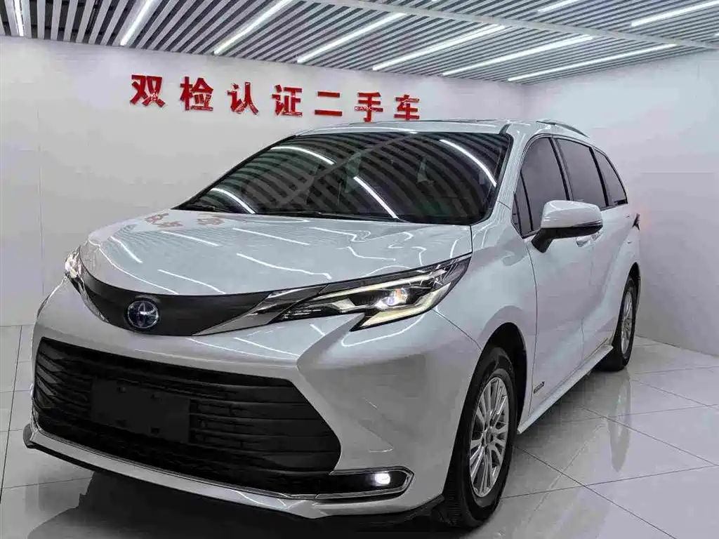 Toyota Sienna 2021 2.5L Hybrid Comfort Edition