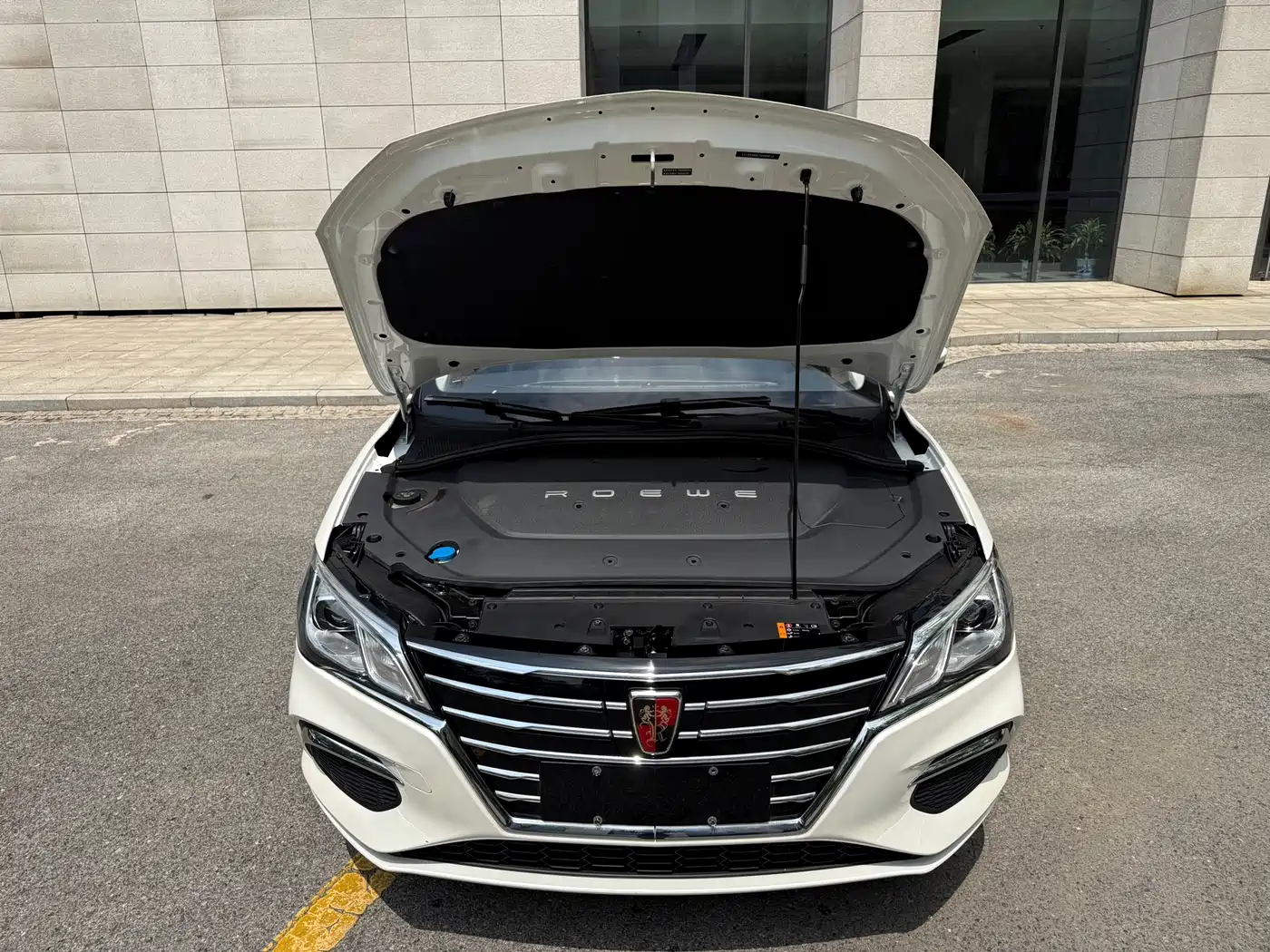 ROEWE EI5