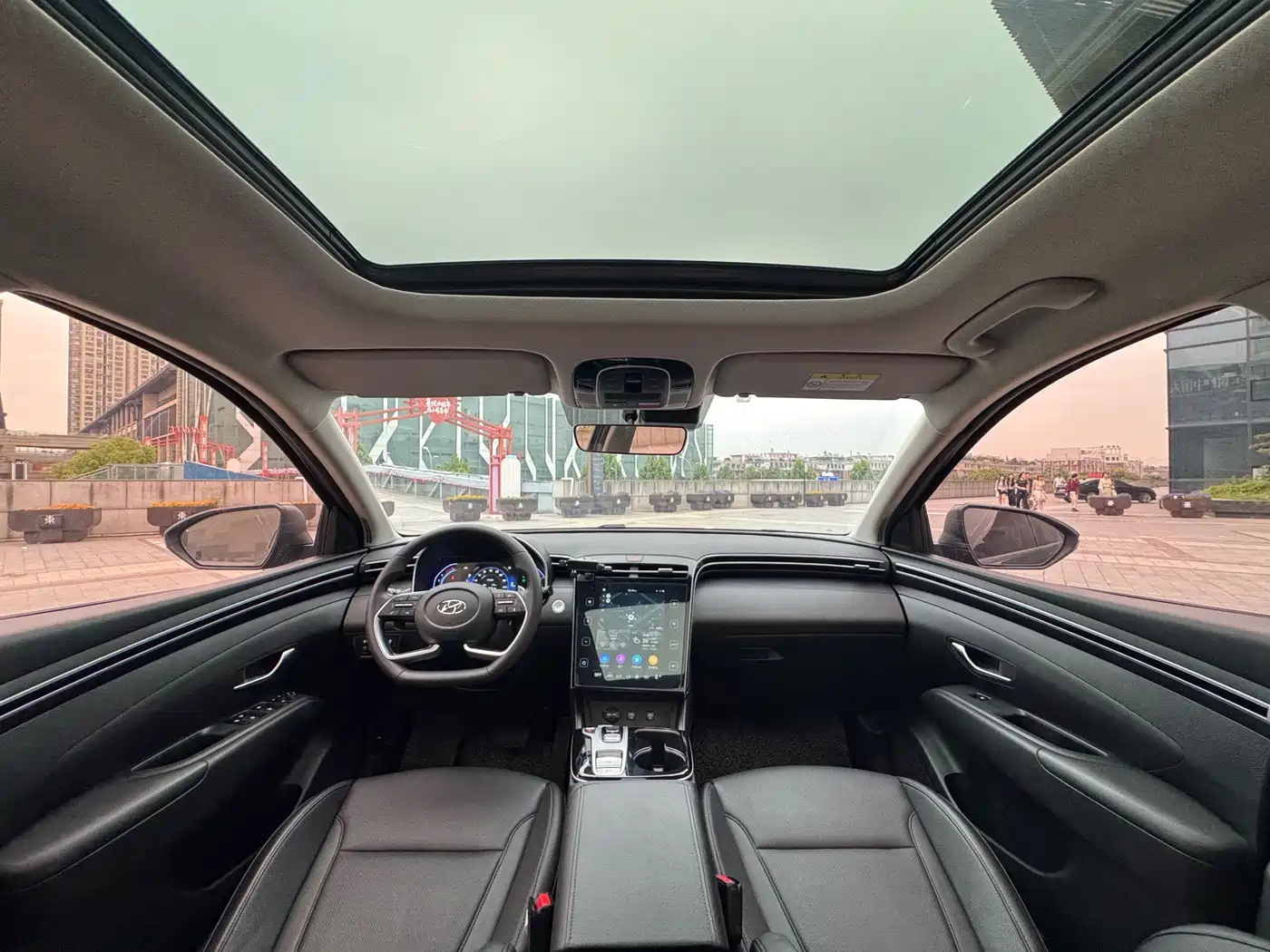 Hyundai Tucson 2023 Tucson L 1.5T Automatic 2WD DLX Luxury Edition фото 14