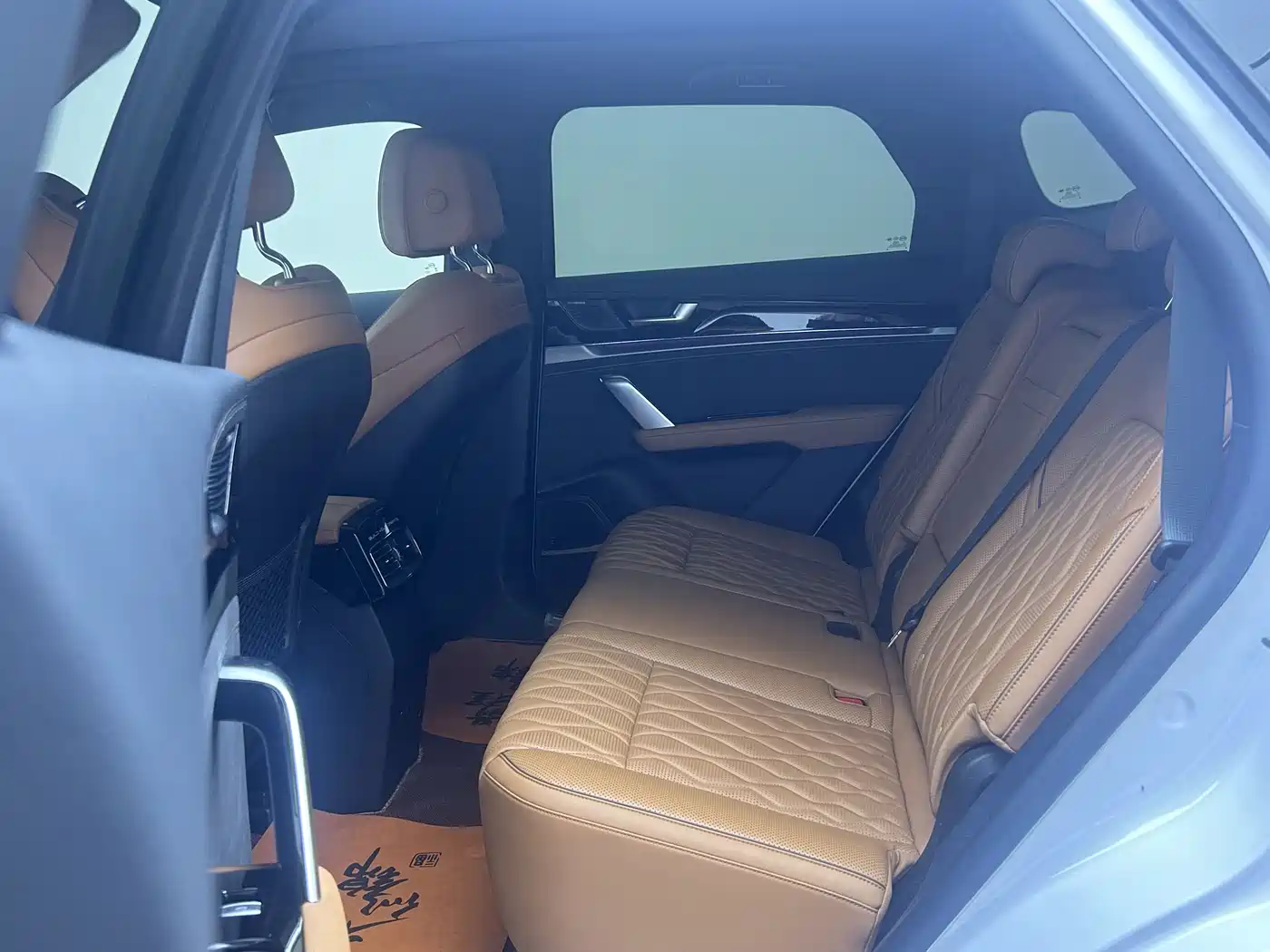 BYD Tang New Energy 2023 Model DM-i Champion Edition 112KM Premium фото 15