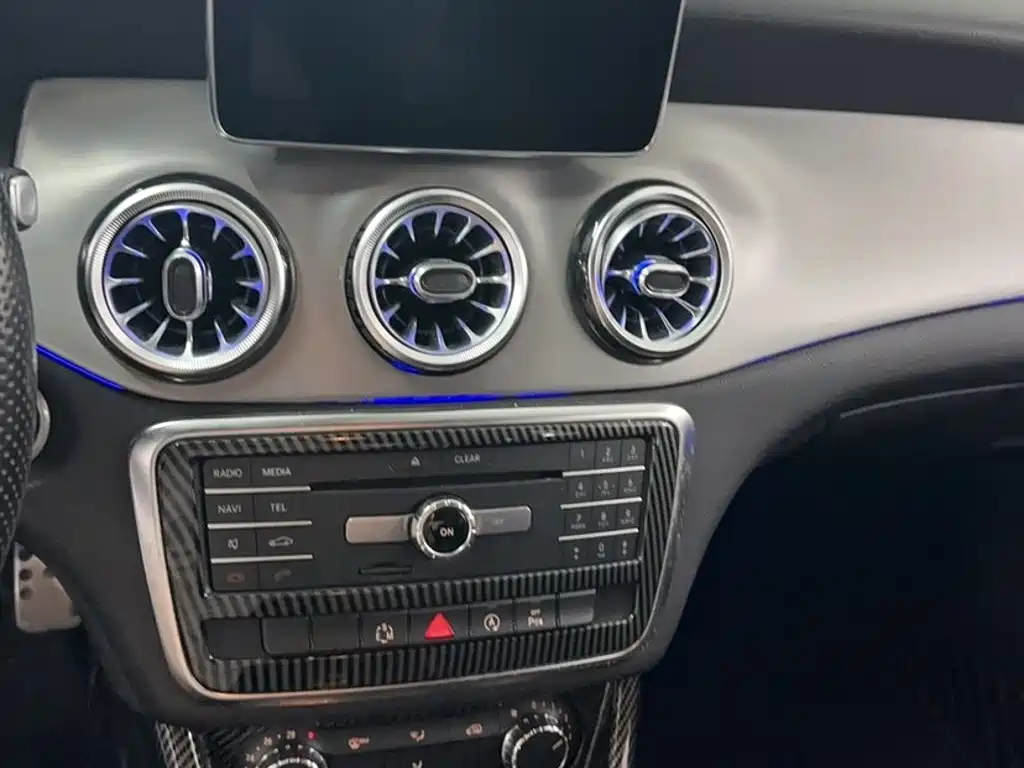 Mercedes-Benz CLA (Import) 2015 2015 CLA 220 4MATIC