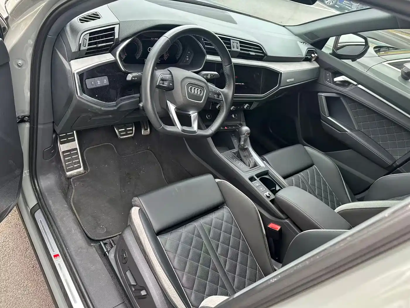 Audi Q3 2025 2024 40 TFSI Fashion Sport