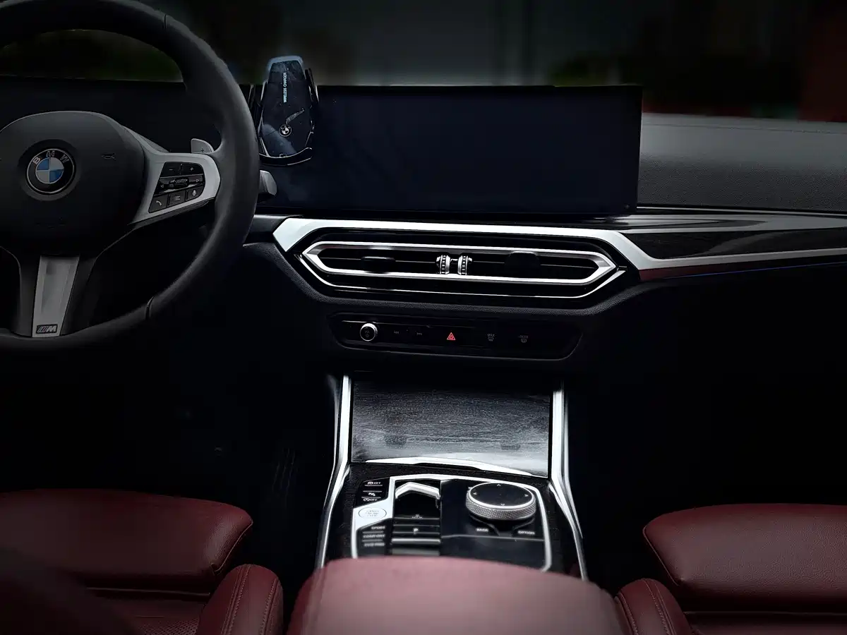 BMW 3 Series 2024 325Li M Sport Package фото 25