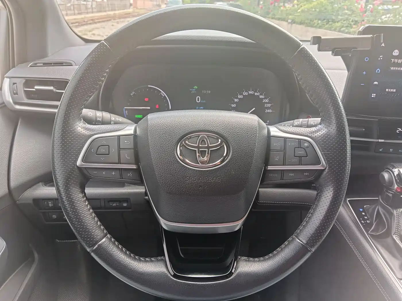 Toyota Sienna 2021 2.5L Hybrid Premium Edition фото 24