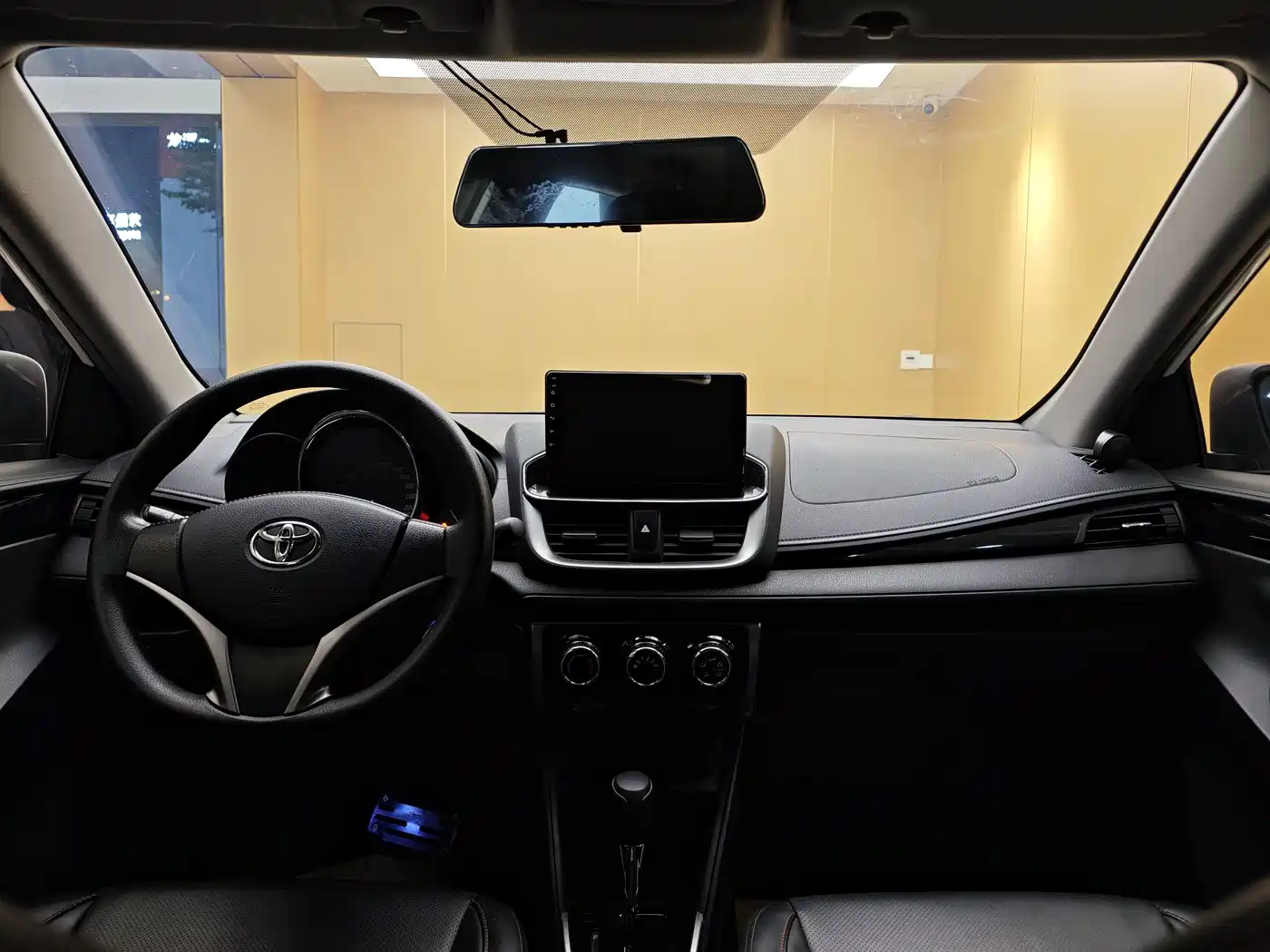 Toyota YARiS L Zhi Xuan 2020 Zhi Xuan X 1.5L CVT Luxury фото 19