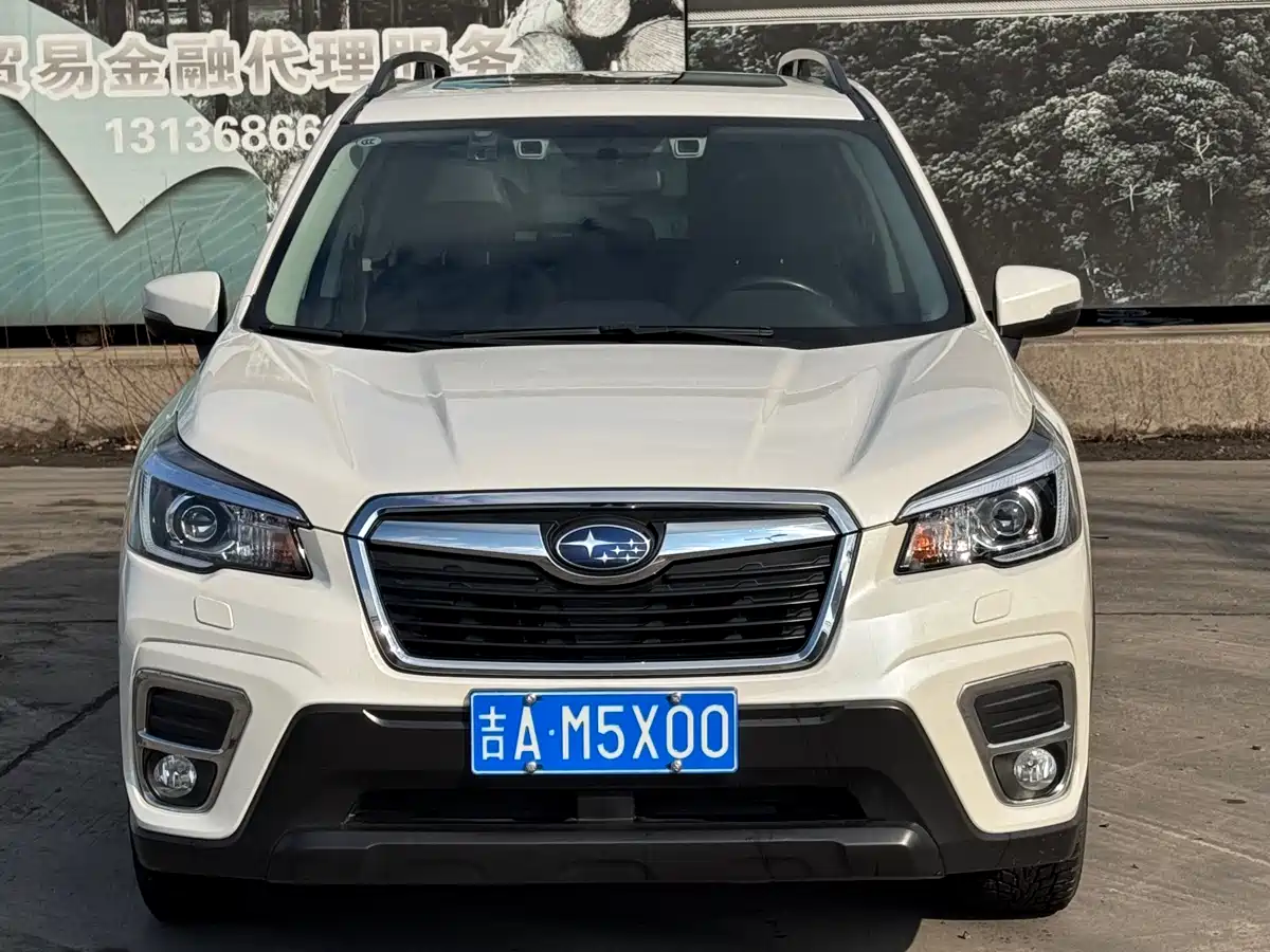 Subaru Forester 2021 2.0i Luxury Edition фото 2