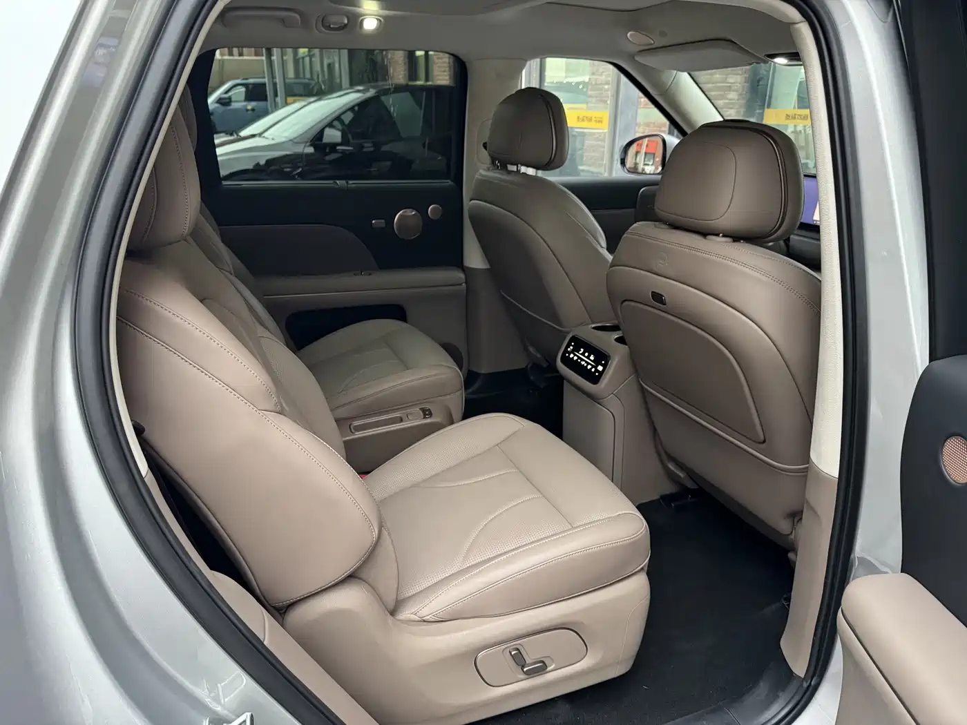 IM Motors IM LS8 2026 2026 Model Base Version 6-seater Long Range Edition