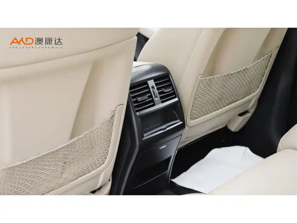 Mercedes-Benz GLE Coupe 2015 GLE 320 4MATIC Coupe SUV фото 9