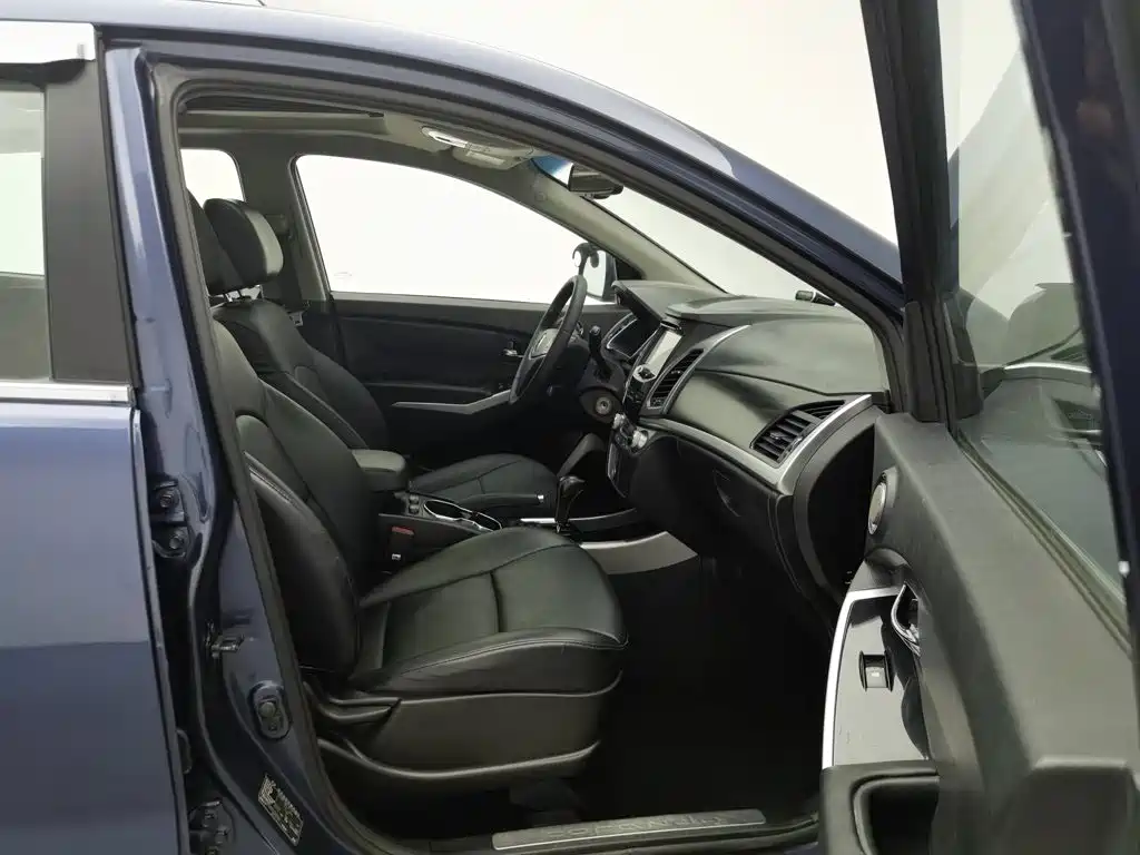 SsangYong Korando 2014 2014 2.0L Gasoline 4WD Automatic Luxury Navigation Edition