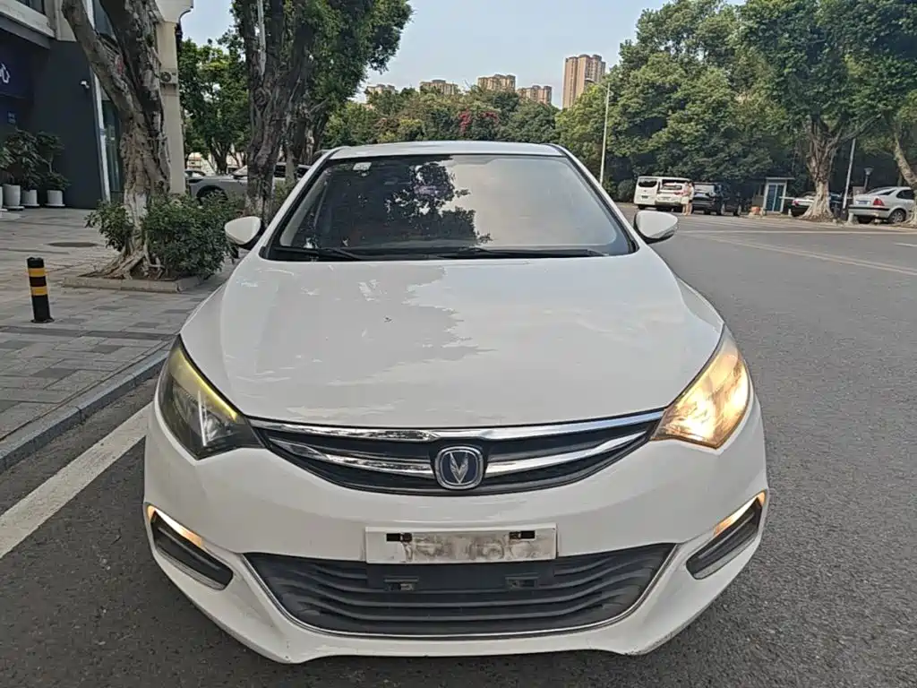 Changan Eado XT 2017 2016 1.6L Manual Stylish Cool Edition