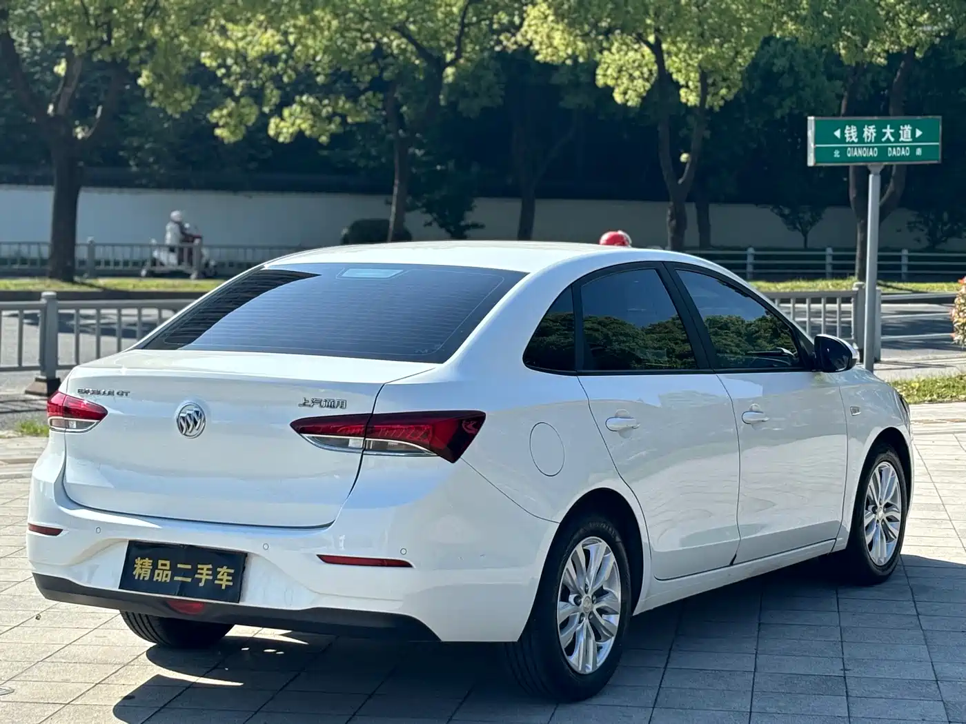 Buick Excelle 2021 Exemplar 1.5L Auto Elite фото 4