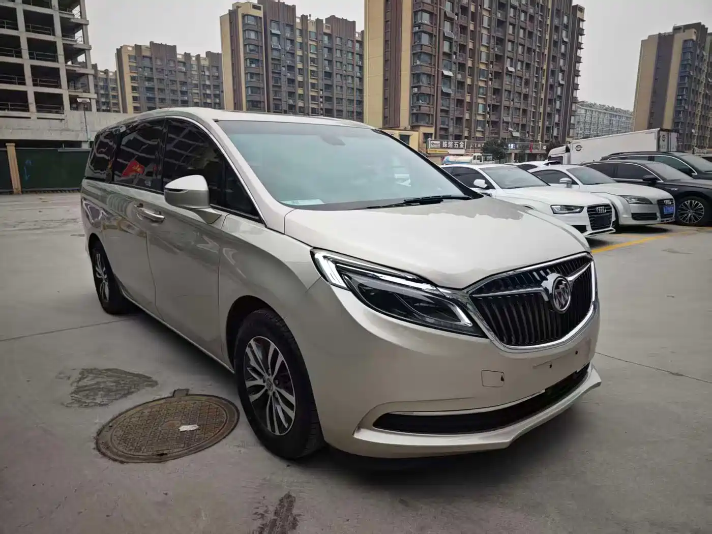 Buick GL8 2018 ES 28T Luxury Type China VI фото 7