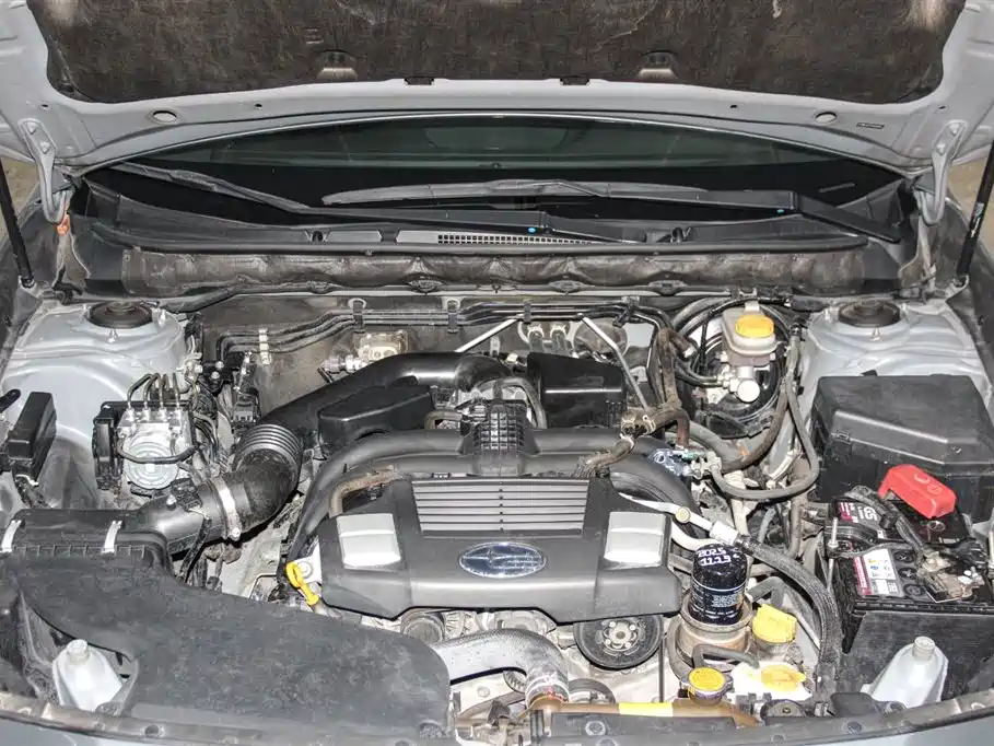 Subaru Outback 2015 2.5i Classic Edition фото 23