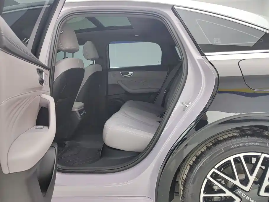 Roewe M7 DMH 2025 2025 1.5T 115km Mid-range