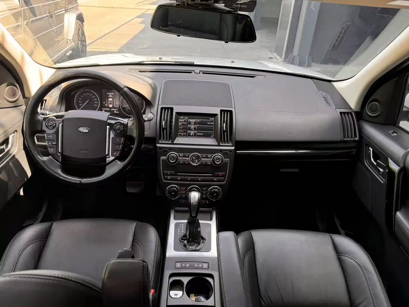 Land Rover Freelander 2 2014 2.0T Si4 HSE Gasoline Edition фото 9