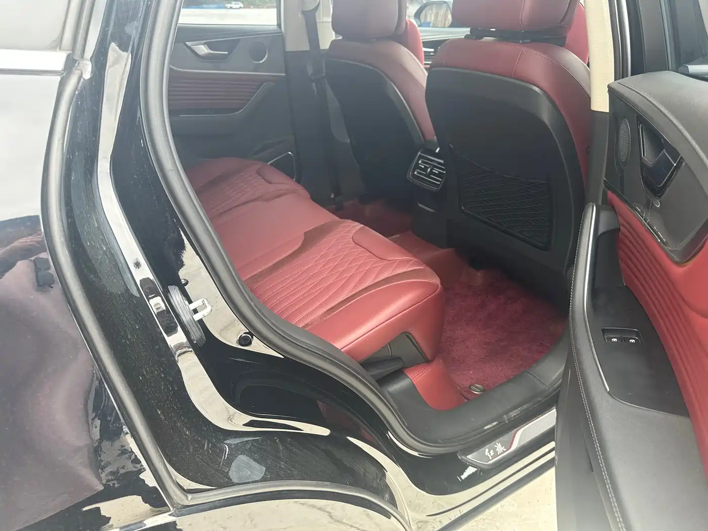 Hongqi HS5 2023 2.0T Flag Enjoy Pro Edition фото 12