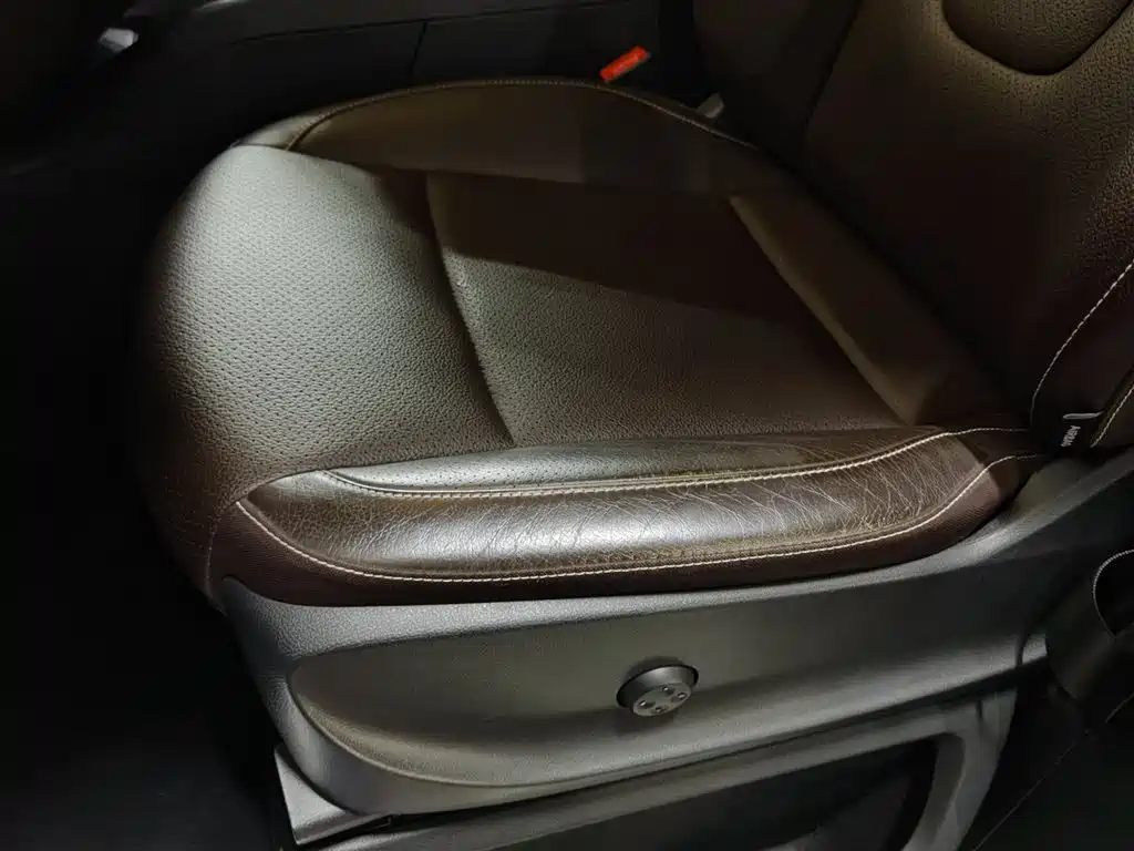 Mercedes-Benz V-Class 2021 V 260 L Long Wheelbase Luxury Edition фото 20